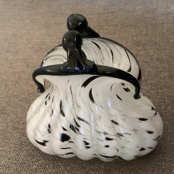 unknown Other - Vintage Handblown White and Black Swirl Art Glass Purse Decorative Sculpture